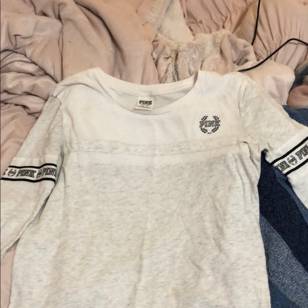 mid sleeve tee